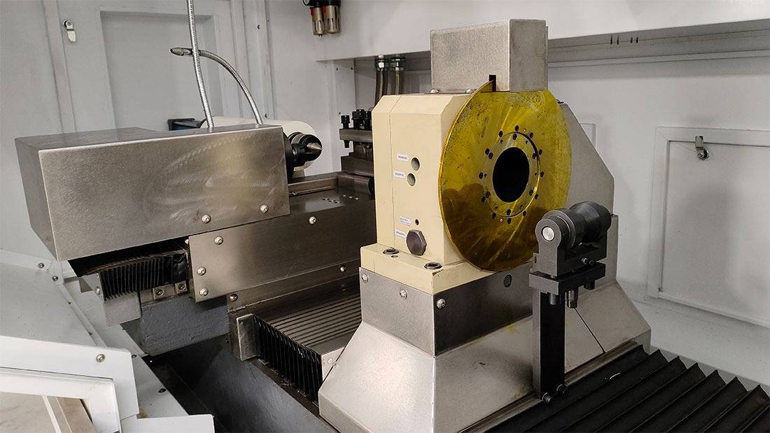 CNC double head lathe CNC double head lathe